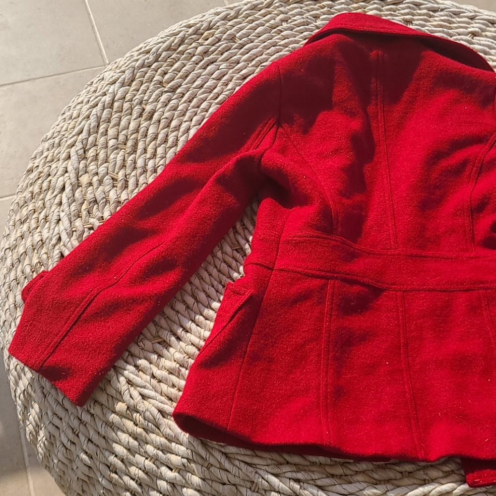 Red jacket - Picture 7 of 8